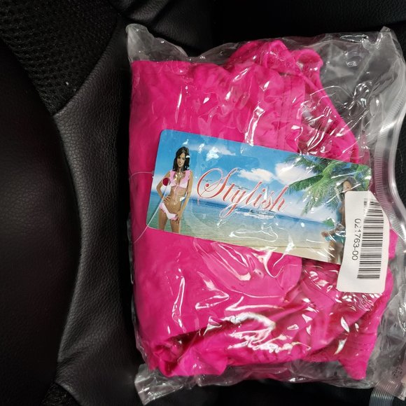 snag 2 bikini set new with tags for $25.00 only!!! - Picture 4 of 6